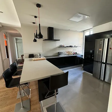 Апартаменти Chez Flo *