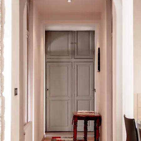 Chez Flo Beaune (Cote d'Or)